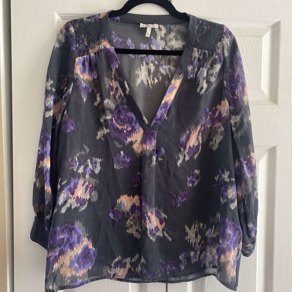Joie Silk Floral V-Neck Blouse Womens Size S Purple Grey Smocked Boho Top